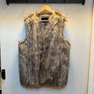 Women’s faux fur vest